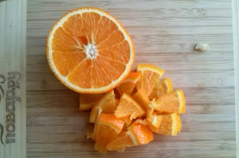 Нарезанный апельсин