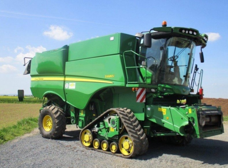 ohn Deere S680i