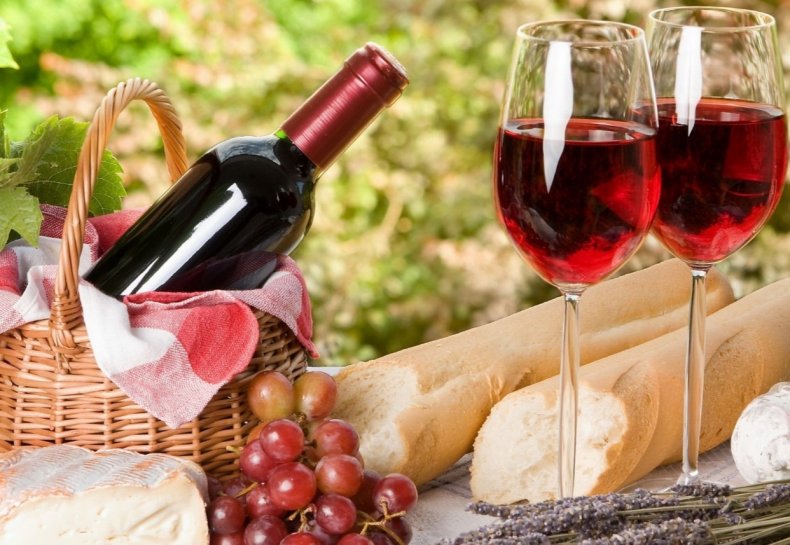 Польские виноделы будут производить вино из смородины и груш