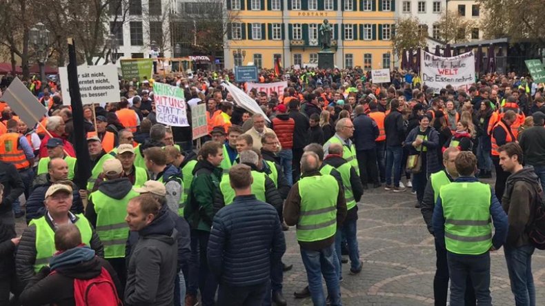 Германию захлестнула волна фермерских протестов